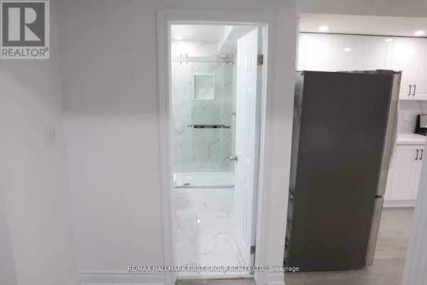 Laundry room - Lower - 1627 Baggins Street, Pickering, ON L1W1H2 Photo 5