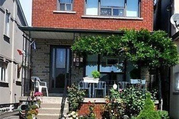 Lower - 166 Schell Avenue, Toronto