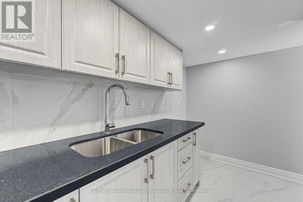 Lower - 17 Turley Way, Essa, ON L3W0L8 Photo 5