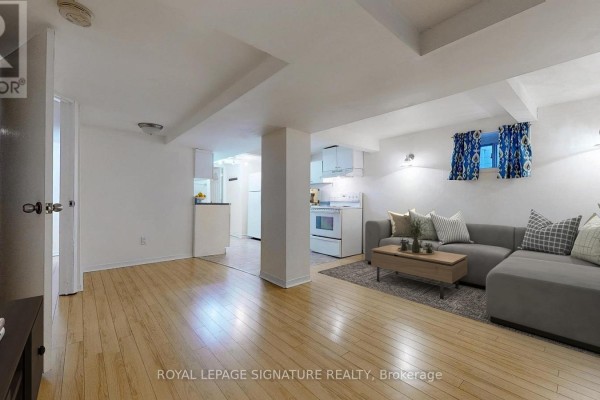 Dining room - Lower - 177 Wheeler Avenue, Toronto, ON M4L3V5 Photo 2