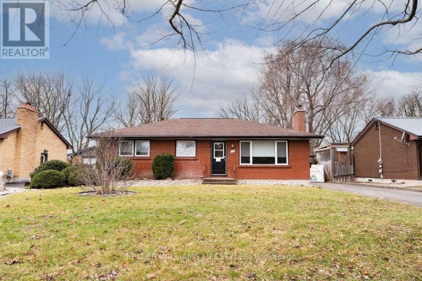 Lower - 179 Burnside Drive, London East