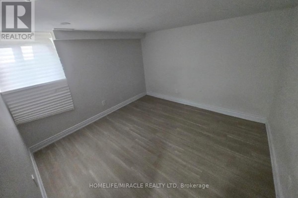 Bathroom - Lower - 209 Greenbrook Drive, Kitchener, ON N2M4J9 Photo 5