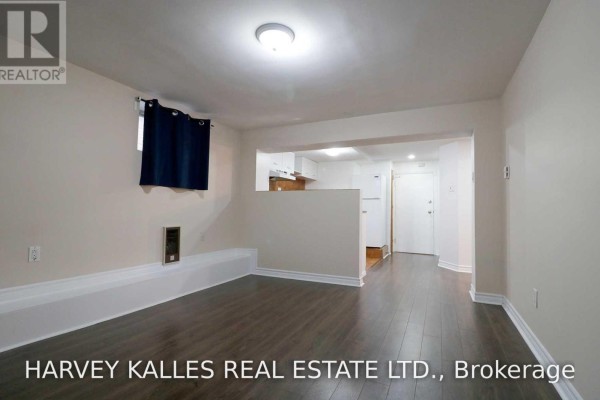 Kitchen - Lower - 21 Braemar Avenue, Toronto, ON M5P2L1 Photo 3