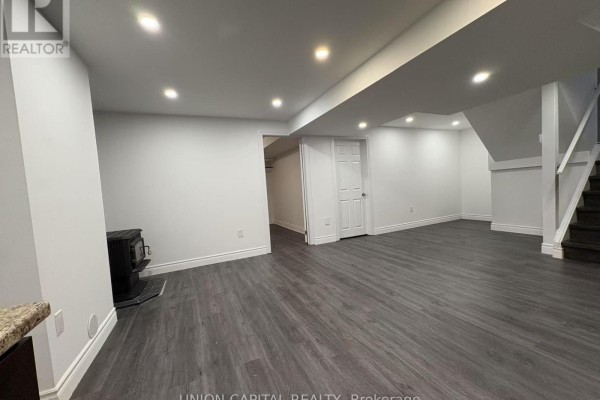 Living room - Lower - 21 Natanya Boulevard, Georgina, ON L4P3R6 Photo 3