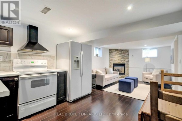 Bedroom - Lower - 24 Glenburn Avenue, Toronto, ON M4B2X2 Photo 2