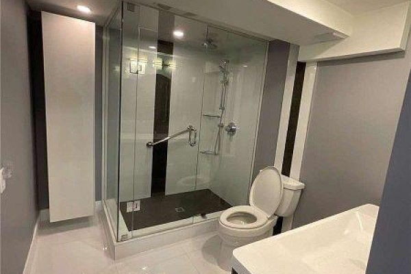 Bathroom - Lower - 24 Morpeth Road, Brampton, ON L6W2Z2 Photo 4