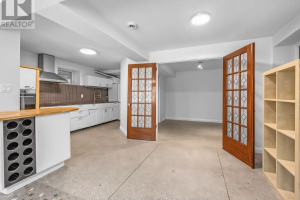 Bedroom 2 - Lower - 246 Ellis Avenue, Toronto, ON M6S2X2 Photo 2