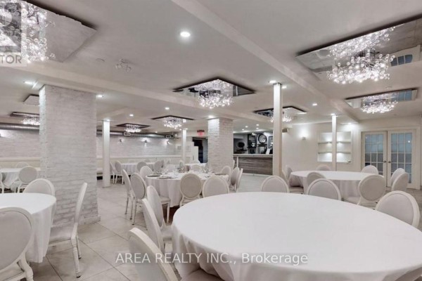 Lower - 2472 Yonge Street, Toronto, ON M4P2H5 Photo 2