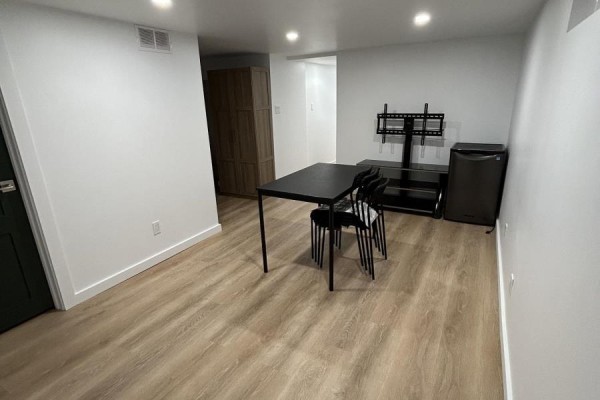 Lower - 27 Belgrave Avenue, London South, ON N6C4B3 Photo 4