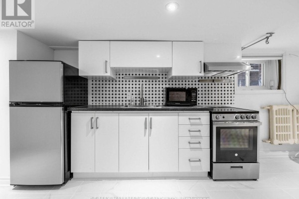 Lower - 271 Atlas Avenue, Toronto, ON M6C3P8 Photo 4