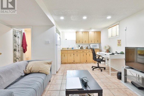 Lower - 283 Davisville Avenue, Toronto, ON M4S1H1 Photo 4
