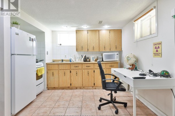Lower - 283 Davisville Avenue, Toronto, ON M4S1H1 Photo 5