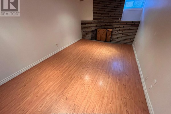 Den - Lower - 30 Glen Everest Road, Toronto, ON M1N1J3 Photo 3
