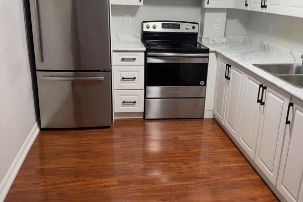 Lower - 314 Harrowsmith Drive, Mississauga, ON L5R1P7 Photo 4