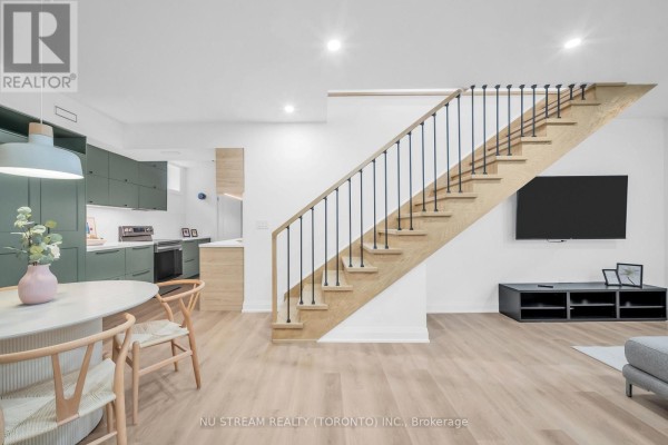Great room - Lower - 323 Winnifred Drive, Georgina, ON L4P3B4 Photo 3