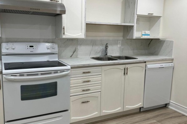 Lower - 3269 Magwood Road, Mississauga, ON L5L5G6 Photo 4