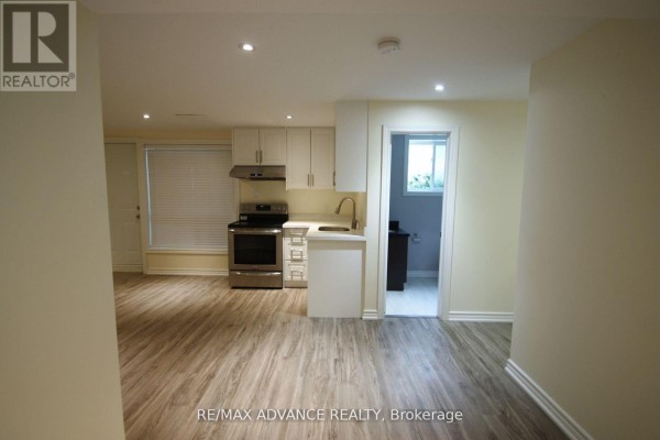 Bedroom - Lower - 33 Carluke Crescent, Toronto, ON M2L2H7 Photo 3