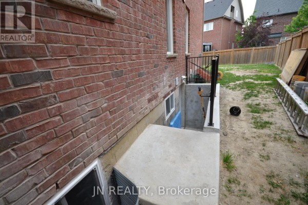 Lower - 34 Mcechearn Crescent, Caledon, ON, photo 2