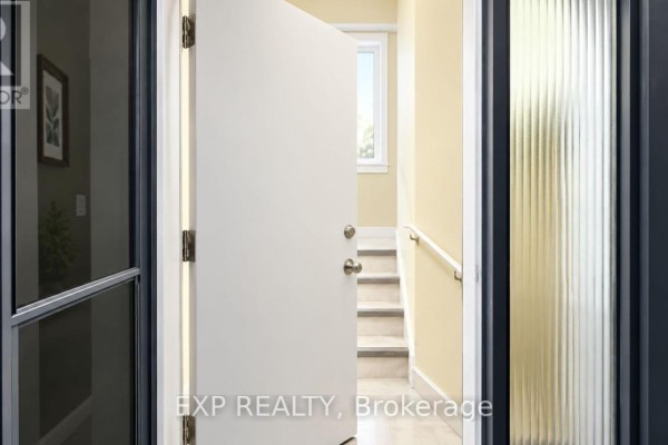 Primary Bedroom - Lower - 3425 Laddie Crescent, Mississauga, ON L4T1N2 Photo 4