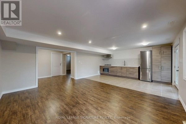 Living room - Lower - 35 Grange Drive, Richmond Hill, ON L4E4T1 Photo 3