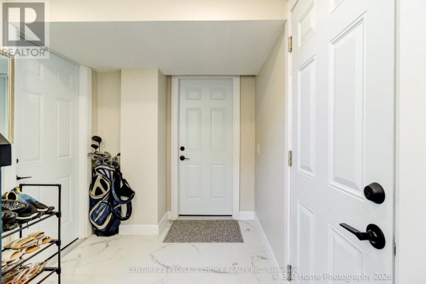 Lower - 37 Bentworth Avenue, Toronto, ON M6A1P1 Photo 5