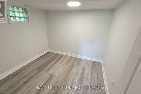 Utility room - Lower - 37 Sir Bodwin Place, Markham, ON L3P2X7 Photo 4