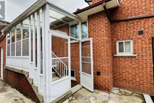 Lower - 38 Weldrick Road W, Richmond Hill, ON, photo 2