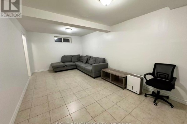 Bedroom 2 - Lower - 4125 Bishopstoke Lane, Mississauga, ON L4Z1J1 Photo 4
