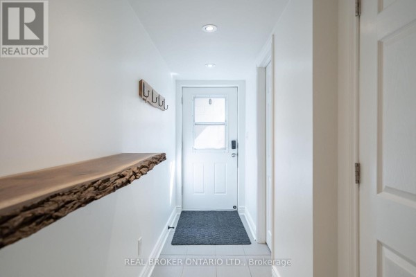 Lower - 419 Ossington Avenue, Toronto, ON M6J3A6 Photo 4