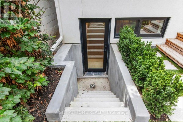 Lower - 431 Arlington Avenue, Toronto, ON M6C3A4 Photo 3