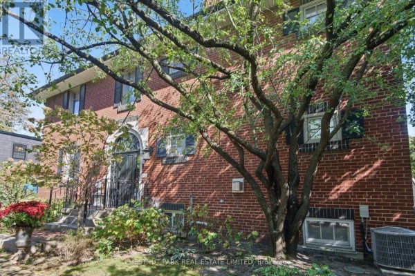 Lower - 44 Glen Echo Road, Toronto