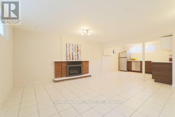 Lower - 45 Landfair Crescent, Toronto, ON, photo 2