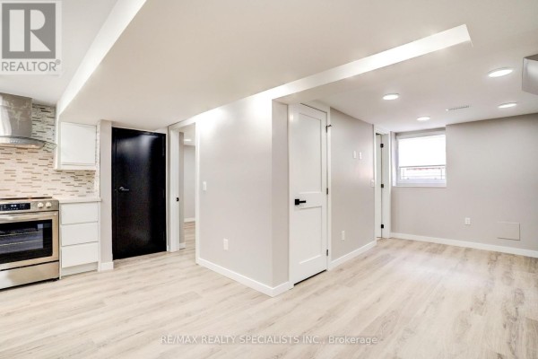 Lower - 454 Mayzel Road, Burlington, ON L7R3C3 Photo 4