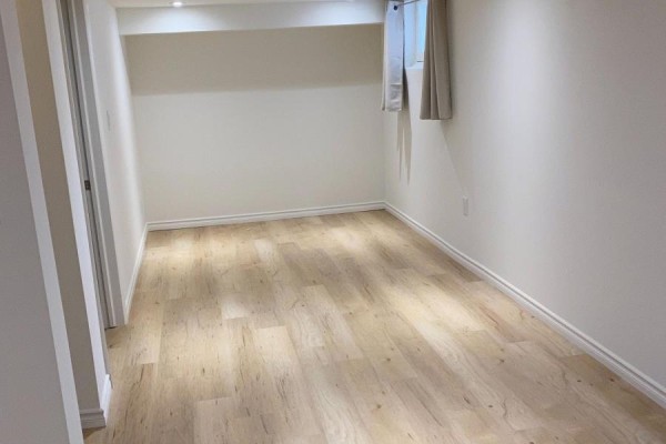 Lower - 47 Stayner Avenue, Toronto, ON M6B1N5 Photo 5