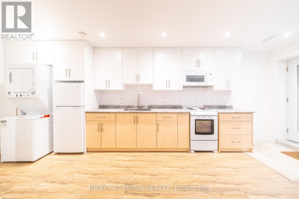Lower - 49 B East Drive, Toronto, ON M6N2N8 Photo 4