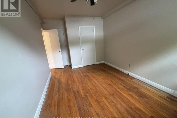 Lower - 513 Oakwood Avenue, Toronto, ON M6E2W9 Photo 4