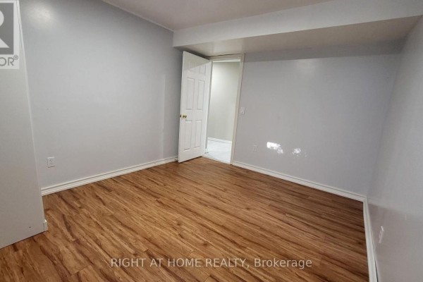 Bedroom - Lower - 5402 Fasdon Court, Mississauga, ON L5V1Y8 Photo 4