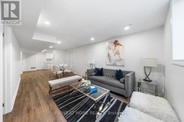 Lower - 582 Carlyle Court, Oshawa, ON L1H6S2 Photo 5