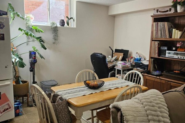 Kitchen - Lower - 59 Mcgibbon Boulevard, Kawartha Lakes, ON K9V6G4 Photo 3