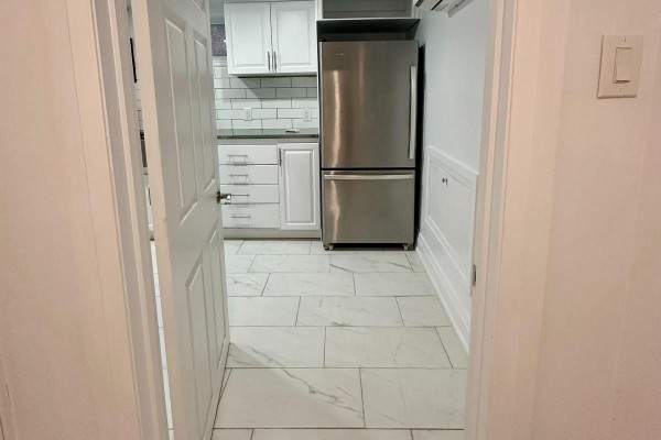 Eating area - Lower - 6 Lapp Street, Toronto, ON M6N3W6 Photo 3