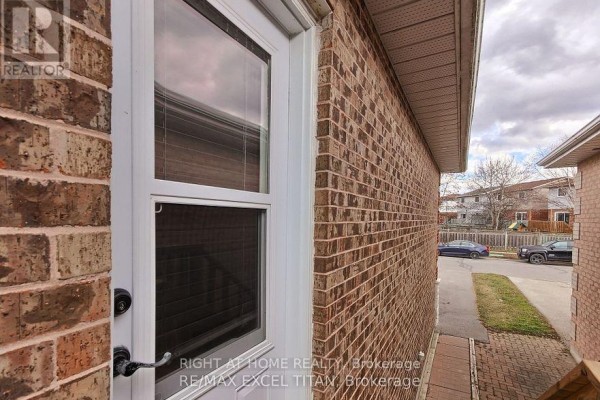 Lower - 6 Newlands Avenue, Georgina, ON L4P3T3 Photo 2