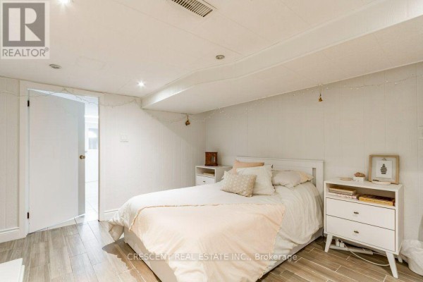 Lower - 603 Saint Clarens Avenue, Toronto, ON, photo 2