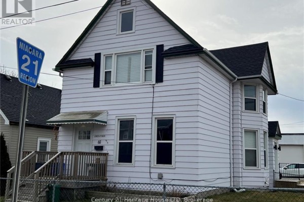 Living room - Lower - 61 Phipps Street, Fort Erie, ON L2A2V3 Photo 2