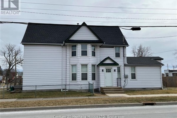 Bedroom - Lower - 61 Phipps Street, Fort Erie, ON L2A2V3 Photo 3