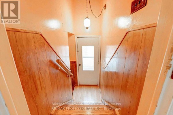 Dining room - Lower - 67 Saskatoon Drive, Toronto, ON M9P2G1 Photo 3