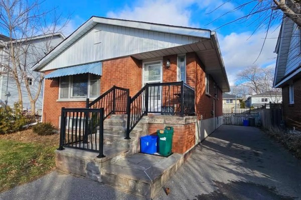 Lower - 707 Hortop Street, Oshawa