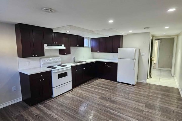 Lower - 707 Hortop Street, Oshawa, ON L1G4N7 Photo 4
