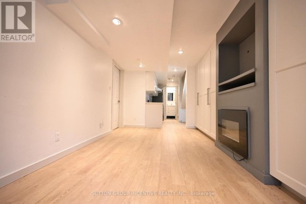 Bedroom - Lower - 71 Snowy Owl Crescent, Barrie, ON L4M6P5 Photo 3