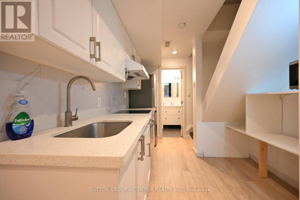 Bathroom - Lower - 71 Snowy Owl Crescent, Barrie, ON L4M6P5 Photo 4