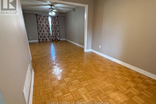 Family room - 76 Jack Rabbit Crescent, Brampton, ON L6R2E4 Photo 3